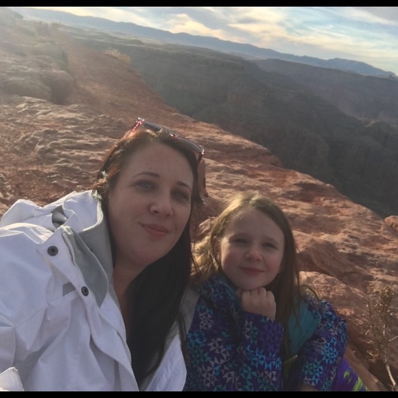 Meet your Posher, Amy - Picture 1 of 1